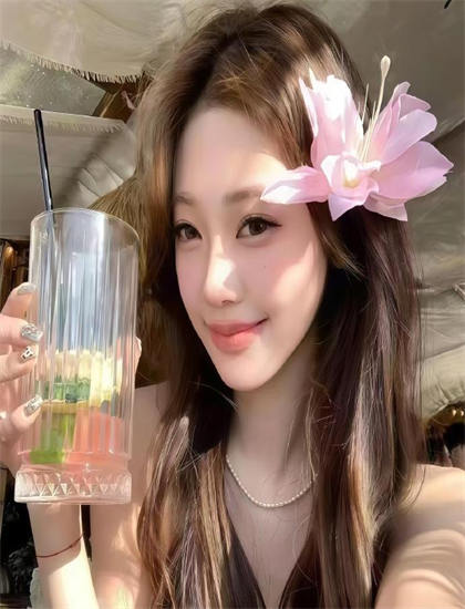 文化思考《功夫医圣》：探索导演的艺术风格与视觉语言 理解作品的时代背景与文化语境